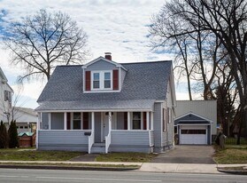 131 N Elm St in Westfield, MA - Building Photo