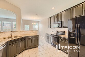 10613 Lansdowne Ln in Rowlett, TX - Building Photo - Building Photo