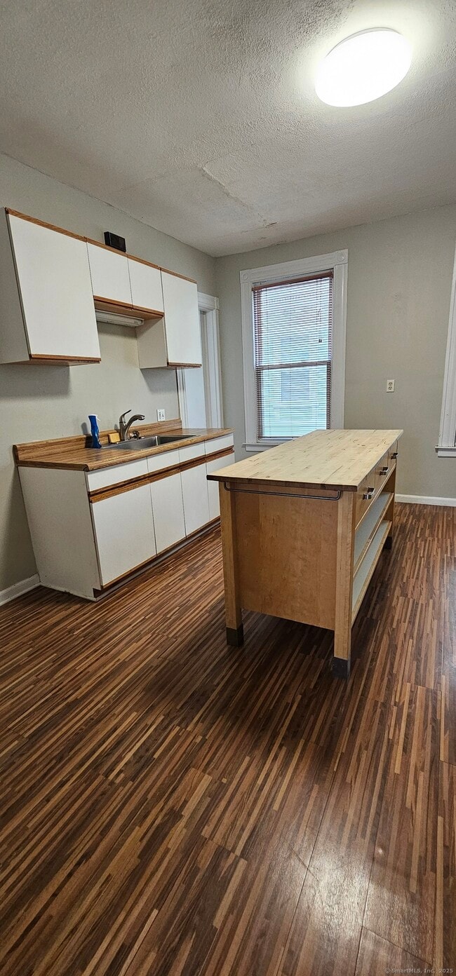 property at 285 Willow St