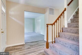 9707 Glenway Ct in Burke, VA - Building Photo - Building Photo