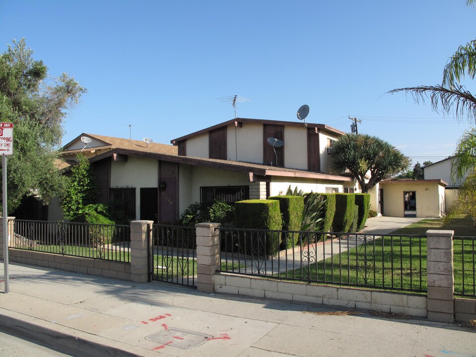 18531 Colima Rd in La Puente, CA - Foto de edificio