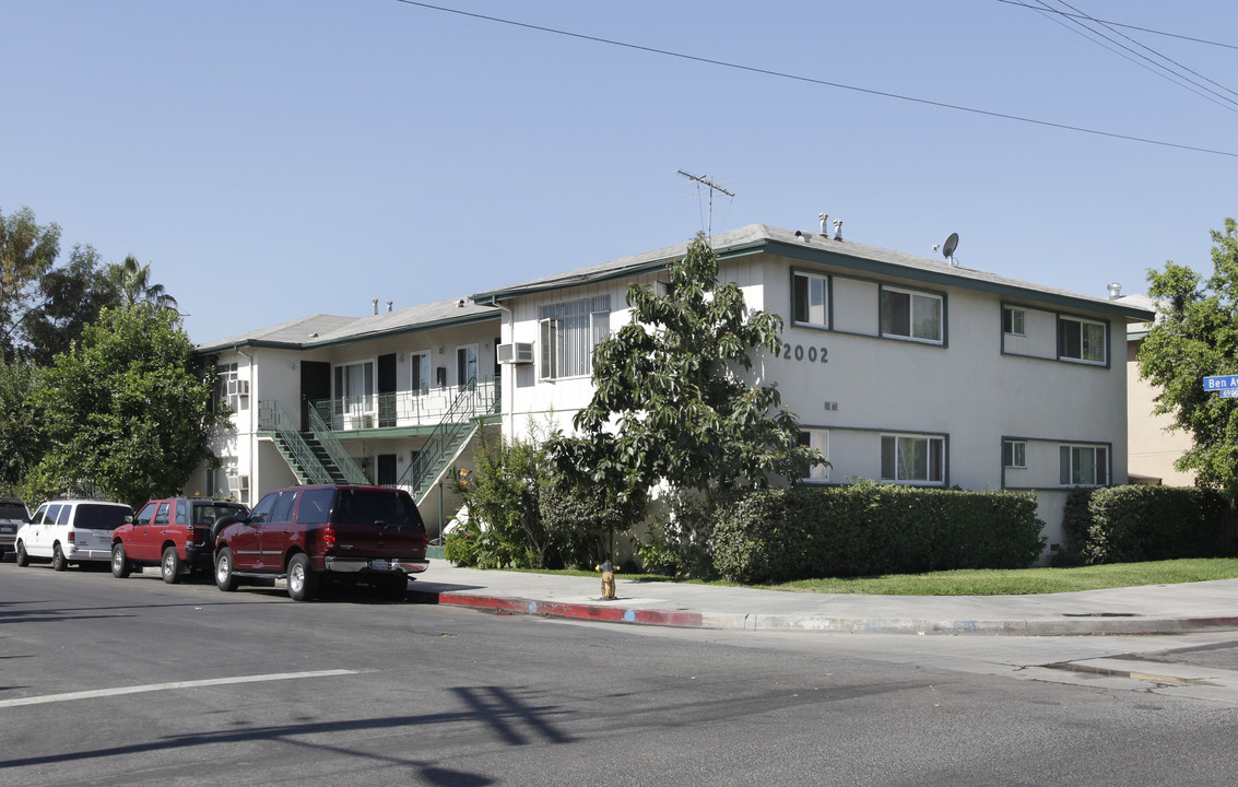 12002 Hart St in North Hollywood, CA - Building Photo