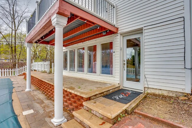 4922 Westbranch Hwy in Lewisburg, PA - Foto de edificio - Building Photo