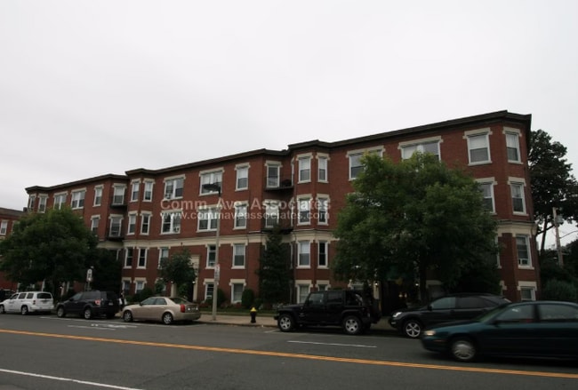 11 Barrows St, Unit 4