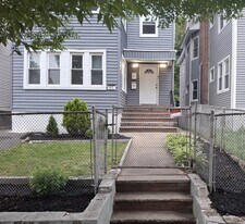183 N Munn Ave in East Orange, NJ - Building Photo