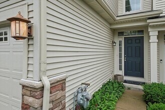 485 S Jade Ln in Round Lake, IL - Building Photo - Building Photo