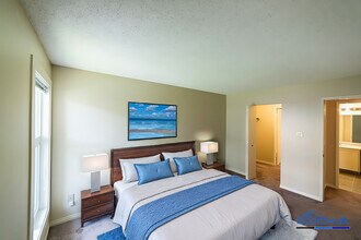 Tamarack East & West in Edmonton, AB - Building Photo - Building Photo