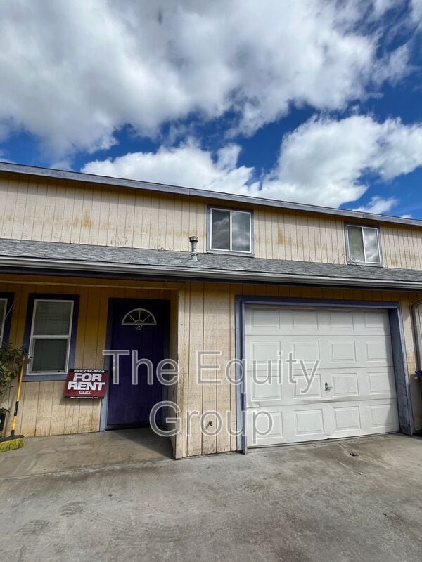 89 N 4th St in Porterville, CA - Foto de edificio - Building Photo