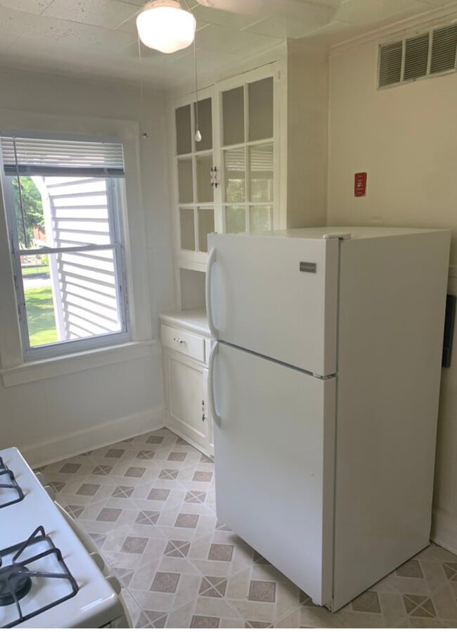 22 S Conger Ave, Unit 1 in Congers, NY - Building Photo - Building Photo