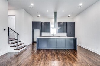 2203 Moser Ave in Dallas, TX - Building Photo - Building Photo