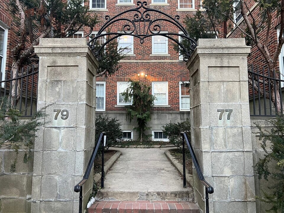 77-79 Martin St in Cambridge, MA - Building Photo