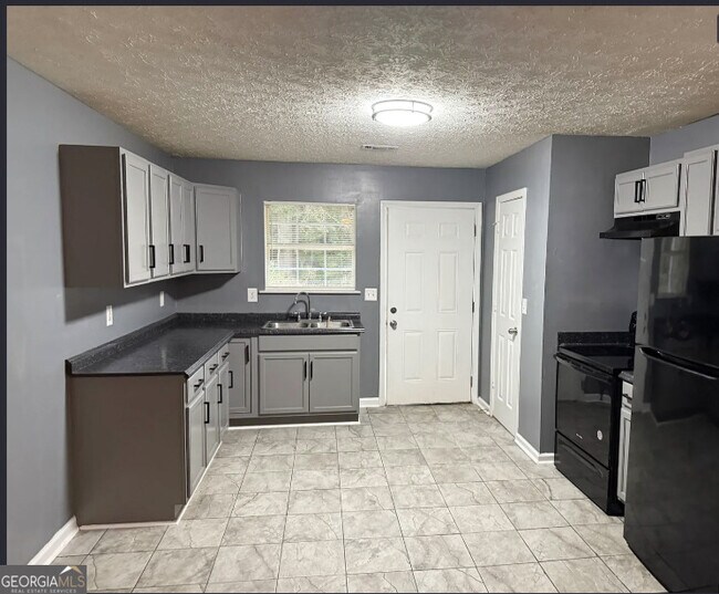 6128 Green Acres Dr SW in Covington, GA - Building Photo - Building Photo
