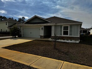 146 Old Canoe Ln in Freeport, FL - Building Photo - Building Photo