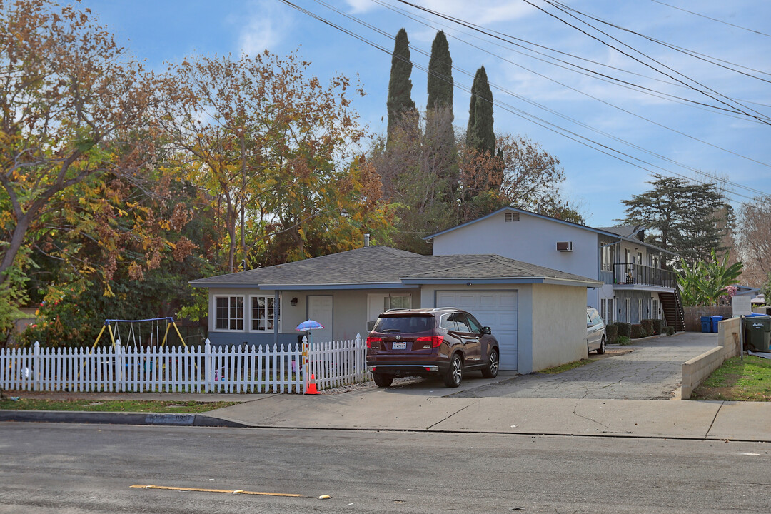 8337 College Ave in Whittier, CA - Building Photo