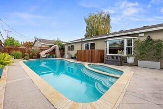 841 W Latimer Ave in Campbell, CA - Building Photo - Building Photo