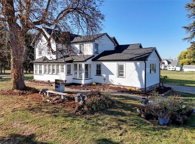 956 Manitou Rd in Hilton, NY - Building Photo - Building Photo