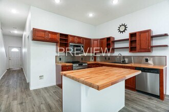 8611 Key Windy Way in Converse, TX - Building Photo - Building Photo