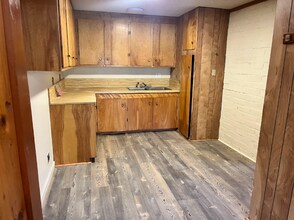54330 N Shore Rd-Unit -2 in Bass Lake, CA - Foto de edificio - Building Photo