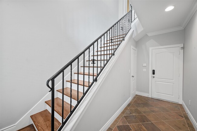 property at 1409 Rosedale St