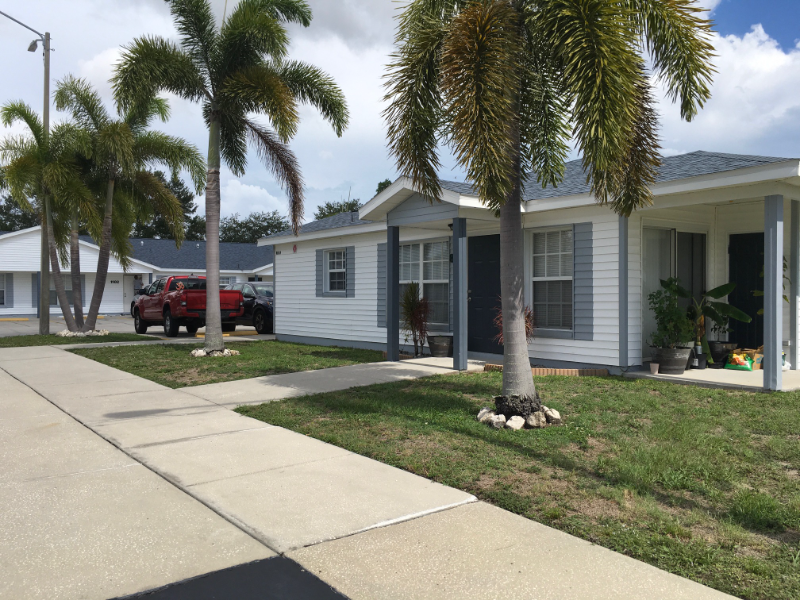 10770 US Hwy 19 N in Pinellas Park, FL - Building Photo