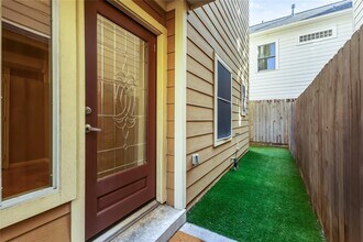 934 W 26th St in Houston, TX - Building Photo - Building Photo