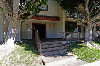 Lemarsh Chatsworth Apartments in Chatsworth, CA - Building Photo - Building Photo