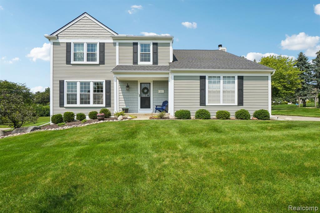1944 Fairfield Dr in Rochester Hills, MI - Building Photo