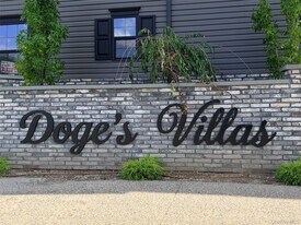 1220 Doges Promenade in Lindenhurst, NY - Building Photo
