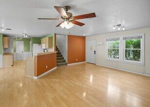 3223 Crested Creek Dr in New Braunfels, TX - Building Photo - Building Photo