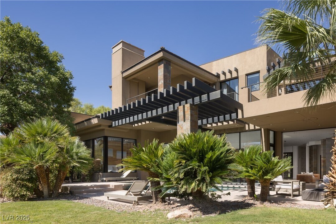 1501 Foothills Village Dr in Henderson, NV - Building Photo