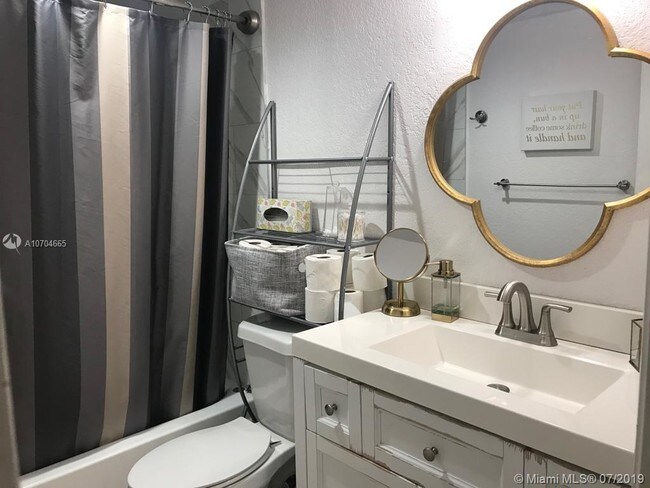 11250 Royal Palm Blvd-Unit -11250 in Coral Springs, FL - Building Photo - Building Photo