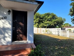 6630 NW 29th Ave in Miami, FL - Building Photo - Building Photo