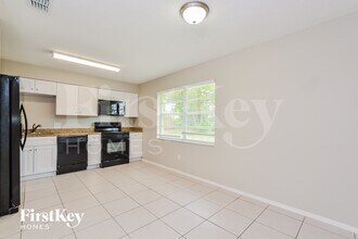 2927 Arrendonda Dr in Deltona, FL - Building Photo - Building Photo