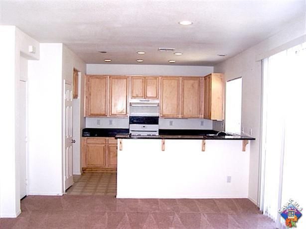 2109 Pearmain Dr in Palmdale, CA - Building Photo - Building Photo