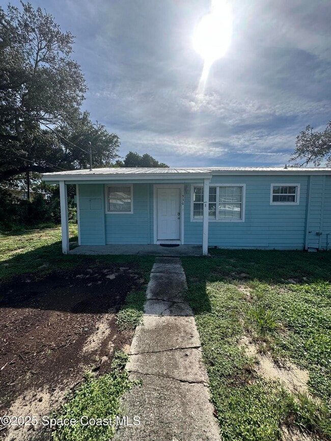property at 936 Louisiana Ave