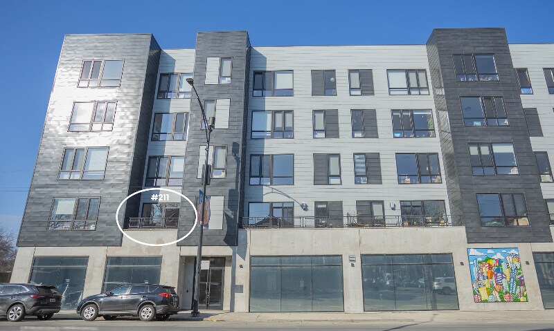 4806 N Magnolia Ave, Unit 211 in Chicago, IL - Building Photo