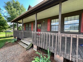 185 N Gibbs Rd in Mooresville, NC - Building Photo - Building Photo