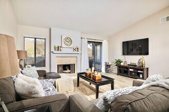 1644 Pala Lake Dr in Fallbrook, CA - Building Photo - Building Photo