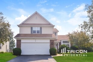 50 Raven Dr in Aurora, IL - Building Photo