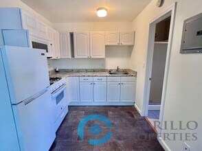 1580 Parrot St in San Diego, CA - Building Photo - Building Photo