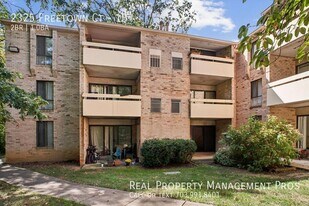 2325 Freetown Ct in Reston, VA - Building Photo