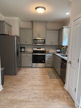 657 Fairview Cir in Hinesville, GA - Building Photo - Building Photo