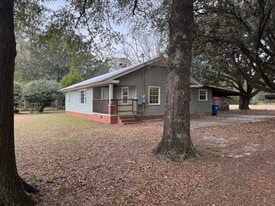 20089 Padgett Rd in Andalusia, AL - Building Photo