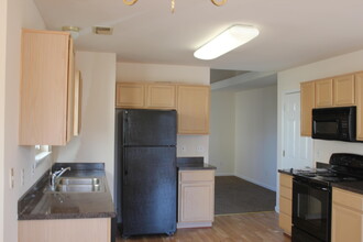 3690 Laredo Dr in Lexington, KY - Building Photo - Building Photo