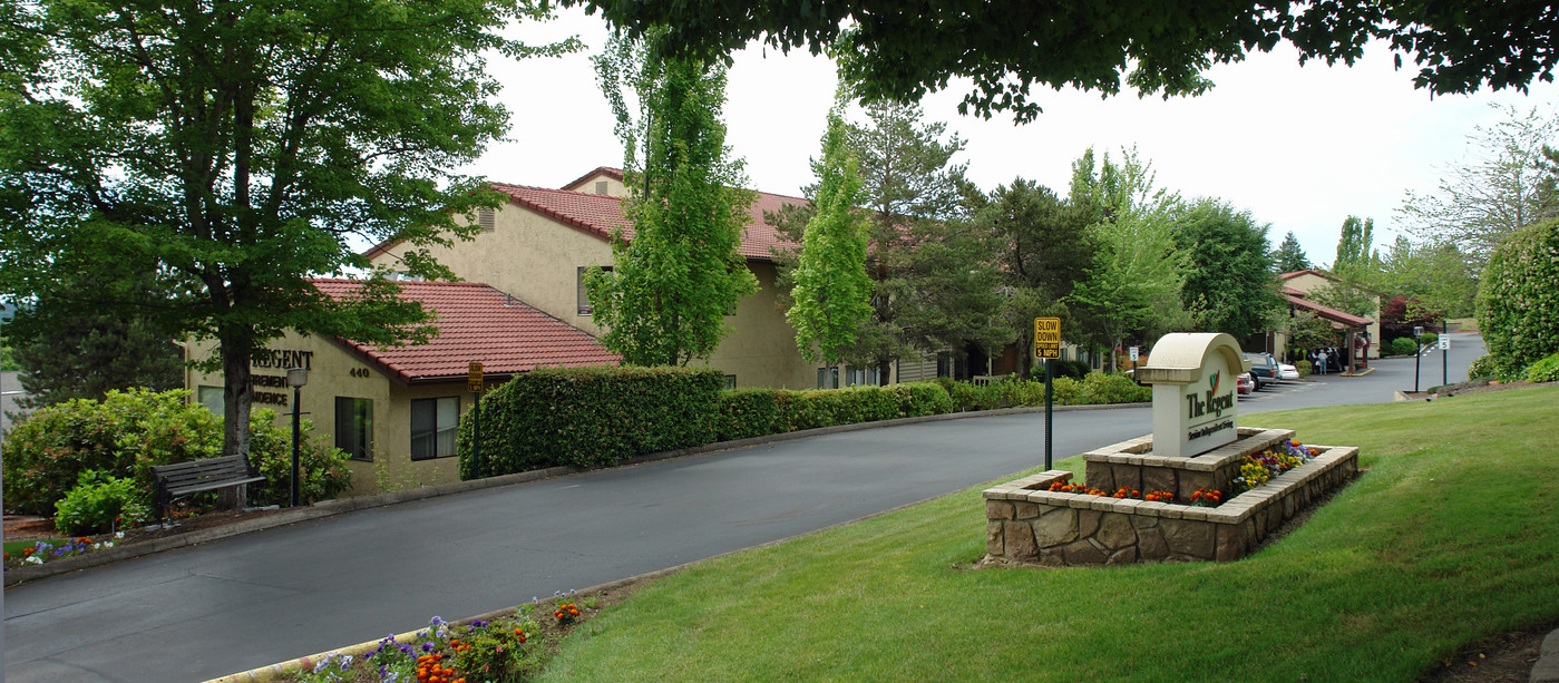 The Regent in Corvallis, OR - Building Photo