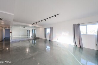 353 E Thomas Rd in Phoenix, AZ - Building Photo - Building Photo