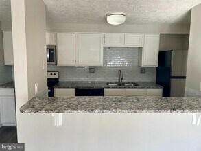 17 Cranberry Ct in Evesham, NJ - Building Photo - Building Photo