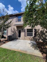 8766 Brown Pelican Cir in Navarre, FL - Building Photo - Building Photo