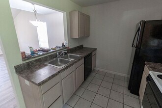 1625 Bold Ruler Ct in Columbia, MO - Building Photo - Building Photo