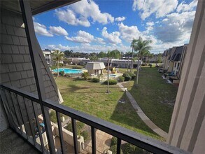 8681 Bardmoor Blvd in Seminole, FL - Building Photo - Building Photo